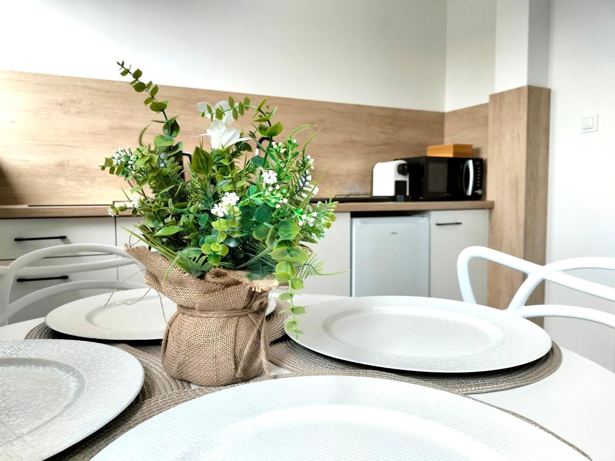 Agroturystyka Jodlowa - Rodzinne Apartamenty W Centrum Gor Swietokrzyskich - Sala Zabaw, Zwierzeta, Bilard Krajno-Zagorze Extérieur photo