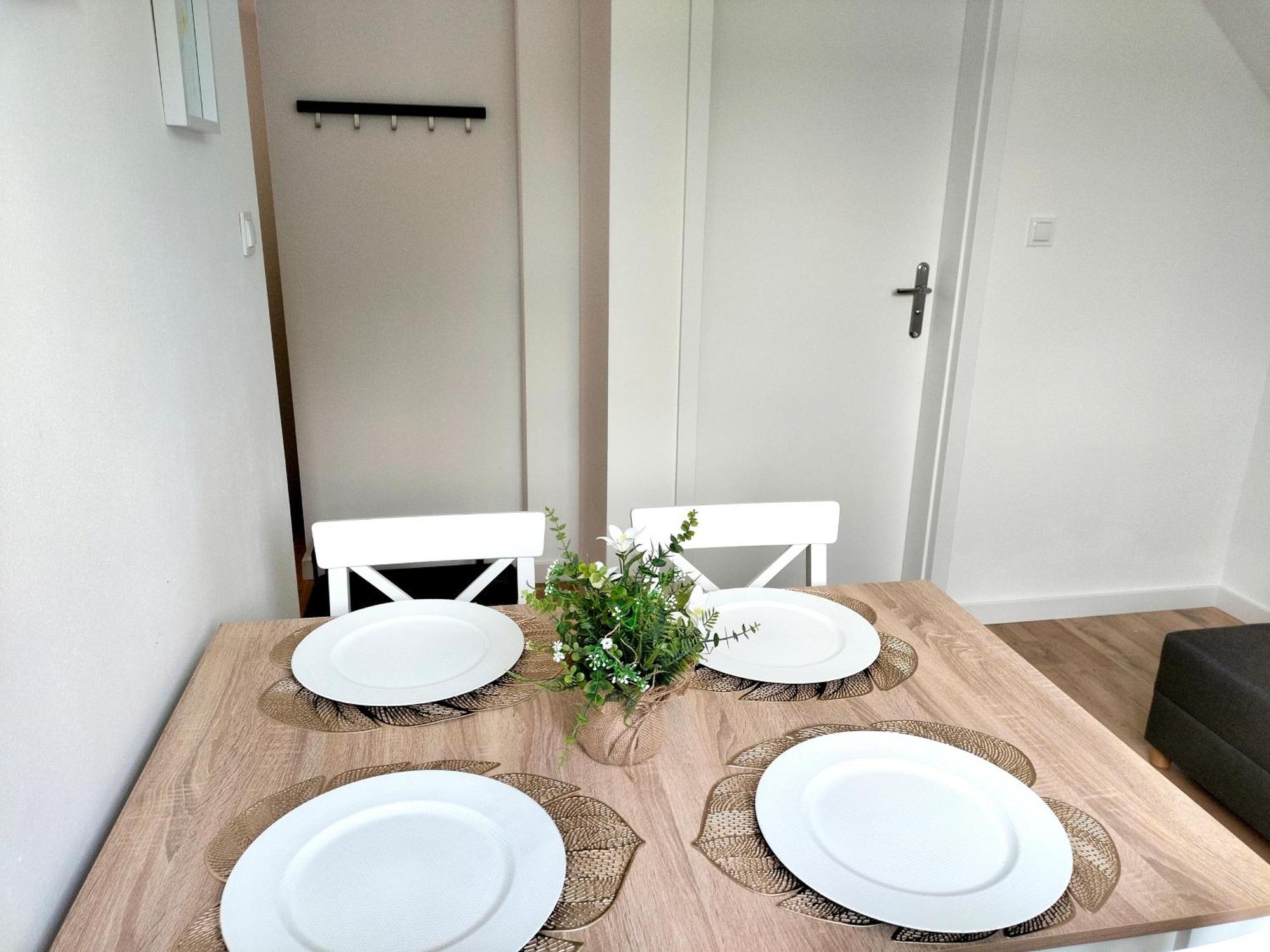 Agroturystyka Jodlowa - Rodzinne Apartamenty W Centrum Gor Swietokrzyskich - Sala Zabaw, Zwierzeta, Bilard Krajno-Zagorze Extérieur photo