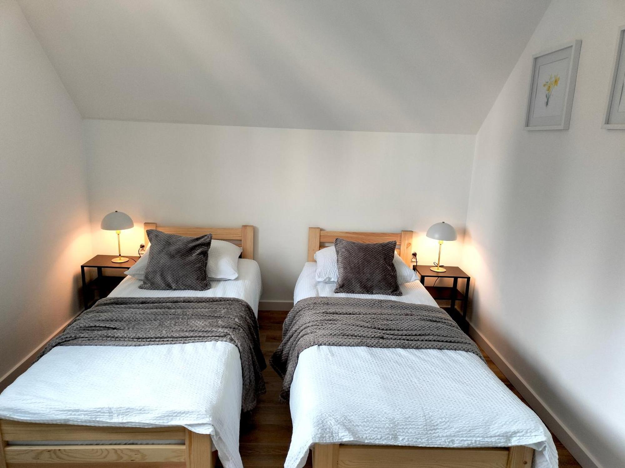 Agroturystyka Jodlowa - Rodzinne Apartamenty W Centrum Gor Swietokrzyskich - Sala Zabaw, Zwierzeta, Bilard Krajno-Zagorze Extérieur photo
